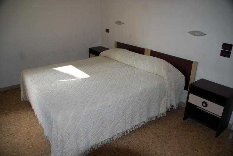 Bedroom 5, Hotel Conchiglia, Pistoia