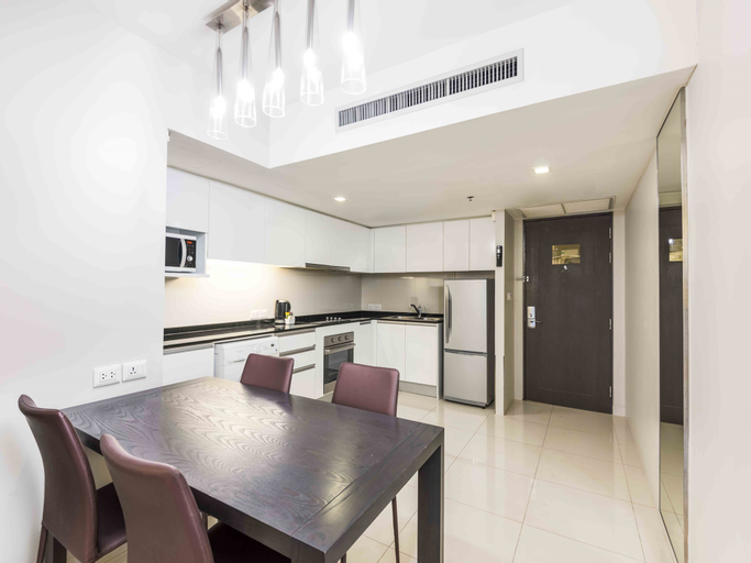 Dining Room 9