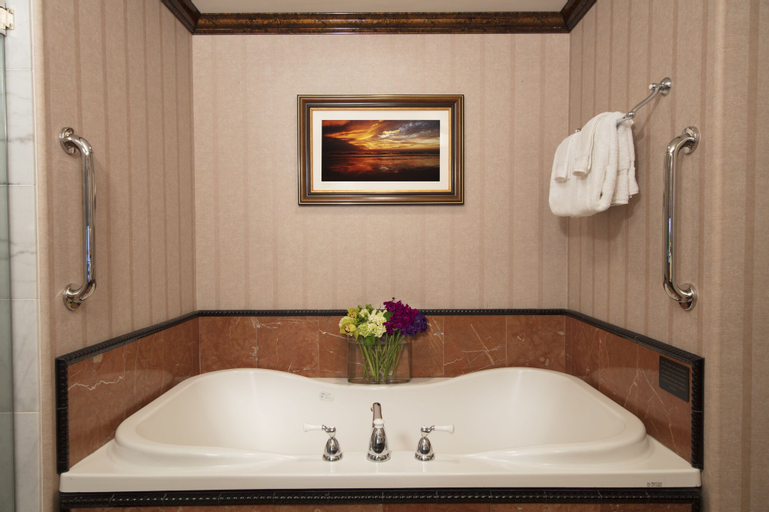 Bathroom 23