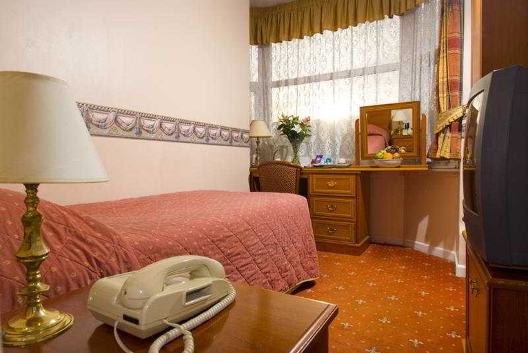 Bedroom 3, Easyhotel Reading, Reading