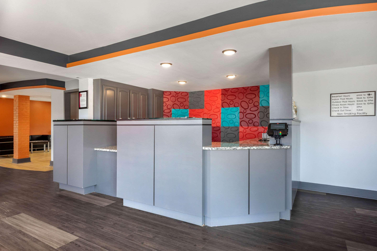 Public Area 2, VetteCity Hotel, Warren