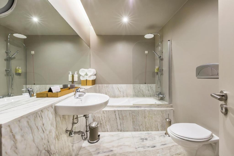 Bathroom 4