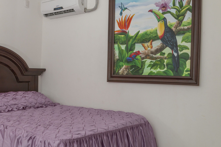 Bedroom 4, Thermomanía, Bagaces