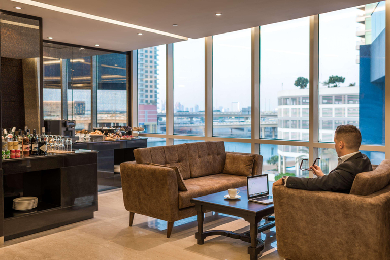 Public Area 4, Radisson Blu Hotel, Dubai Canal View, Dubai