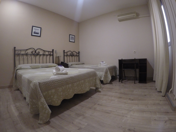 Hostal El Pilar, Madrid