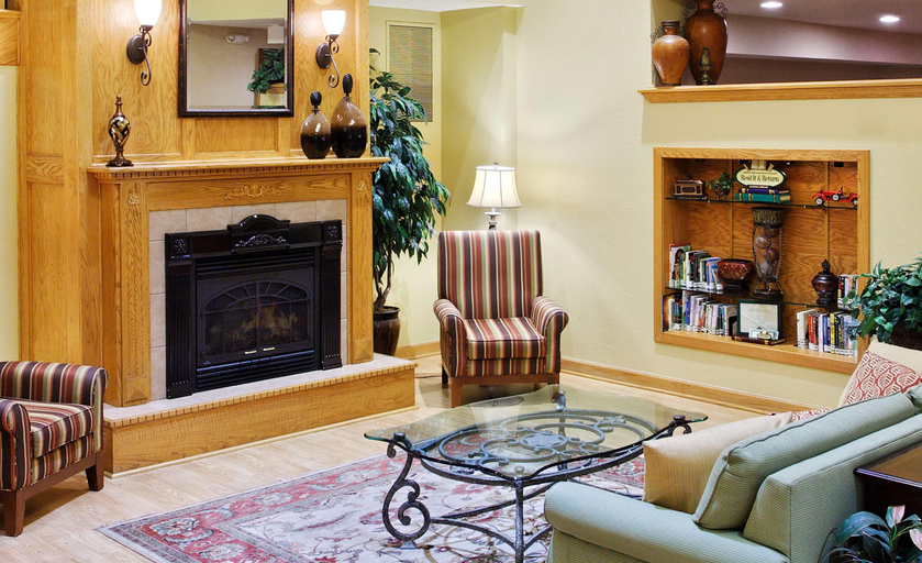 Public Area 2, Country Inn & Suites by Radisson, Rock Falls, IL, Whiteside