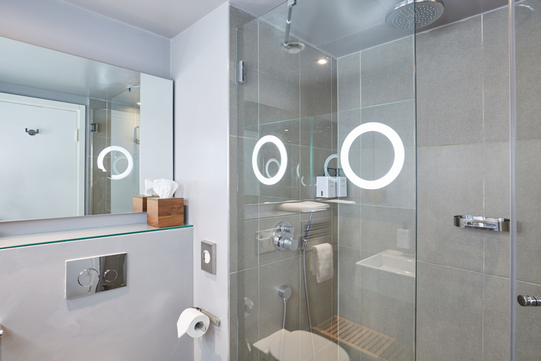Bathroom 7