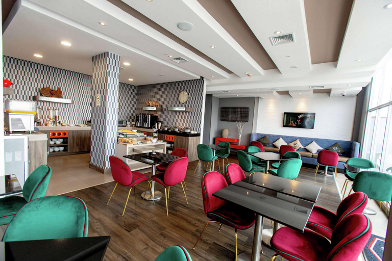 Public Area 4, Hampton by Hilton Lima San Isidro, Lima