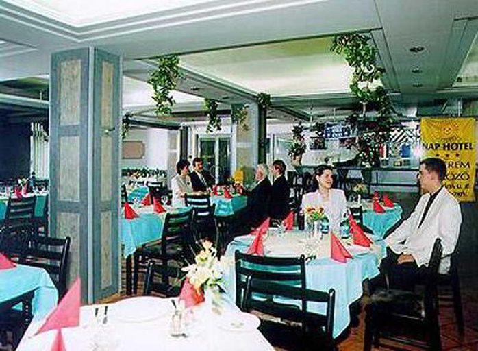 Food & Drinks 5, Hotel Nap, Budapesti