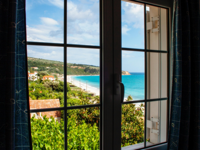 Others 5, Rosa's Beach Studios, Ionian Islands