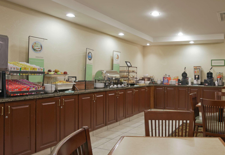 Food & Drinks 5, Country Inn & Suites by Radisson, Cortland