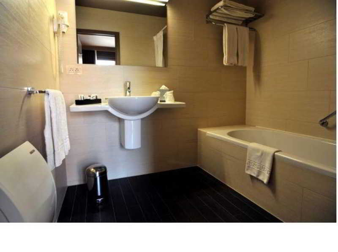 Bathroom 4, Flanders Hotel, West-Vlaanderen