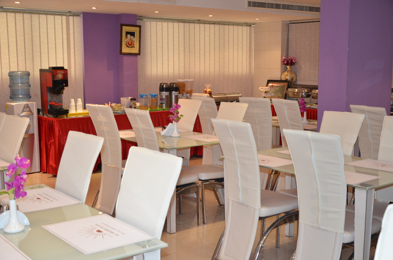 Food & Drinks, Al Jazeera Hotel Appartments Llc, Dubai