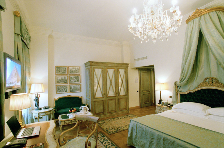 Bedroom 14