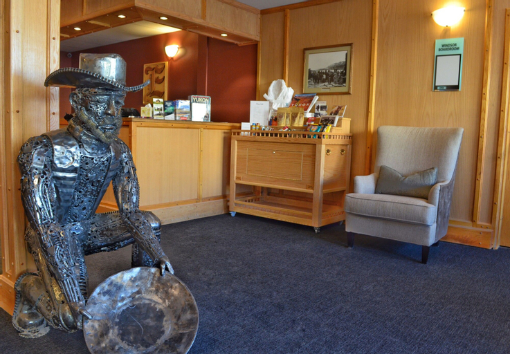 Edgewater Hotel, Yukon