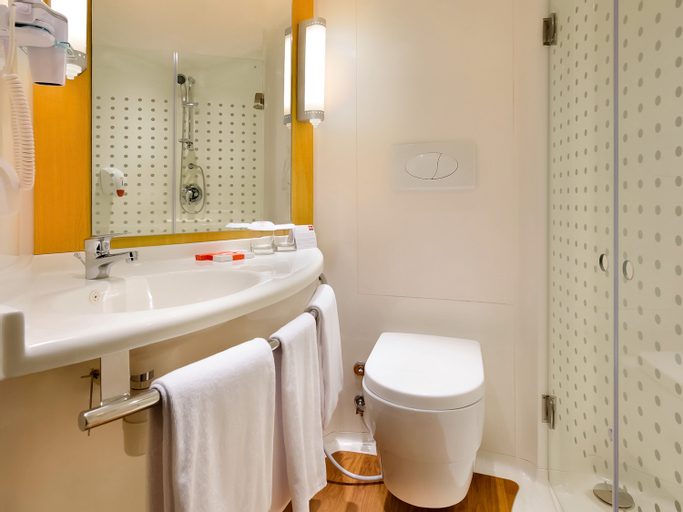 Room 2