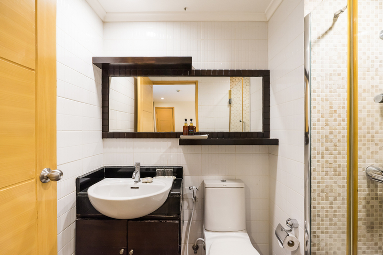 Bathroom 27