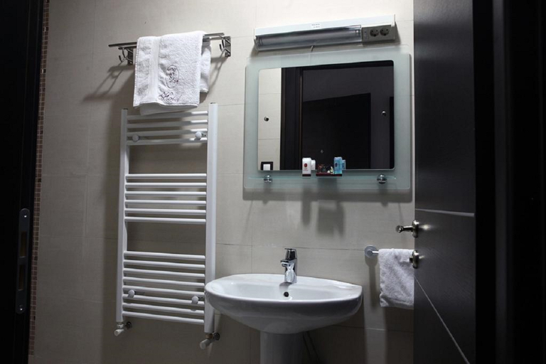 Bathroom, Space Telemly Hotel, Bouzareah