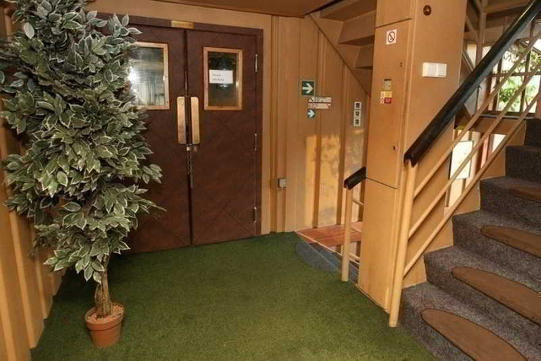Public Area 2, Botel Vodnik, Praha 5