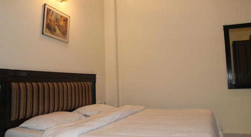 Bedroom 3, Grand Central Hotel, Delhi
