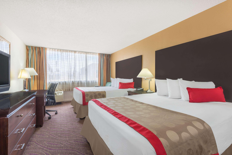 Bedroom 3, Ramada by Wyndham Laramie, Albany