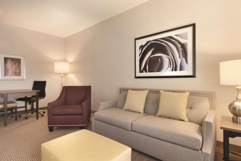 Public Area 2, Embassy Suites Temecula Valley Wine Country, Riverside