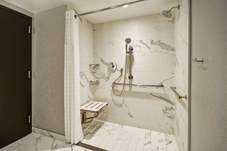 Bathroom 5, Embassy Suites by Hilton SantaClara Silicon Valley, Santa Clara