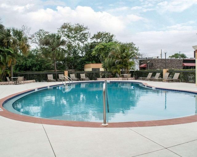 Sport & Beauty 4, Comfort Inn & Suites Clearwater Pinellas Park, Pinellas