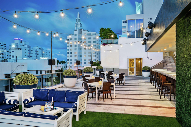 Public Area 4, Gale South Beach, Curio Collection by Hilton, Miami-Dade