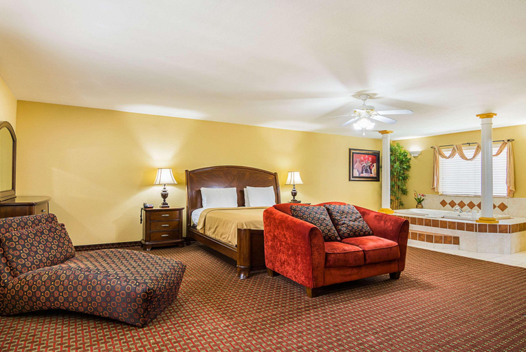 Public Area 3, Bryant Inn & Suites, Saline