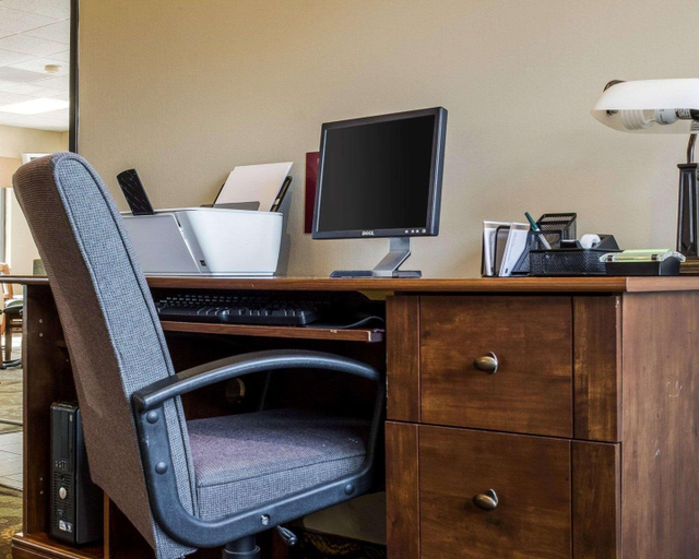 Others 5, Quality Suites Near West Acres, Cass