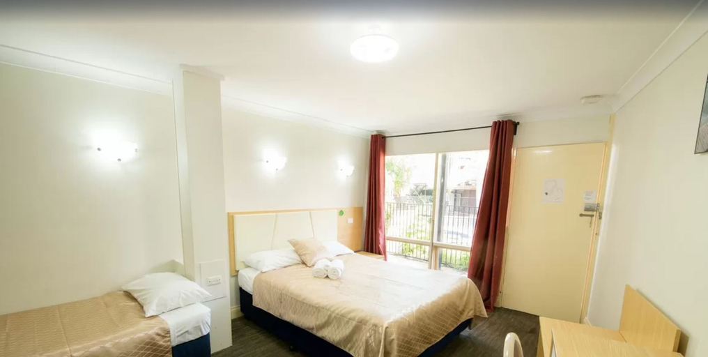 Bedroom 16