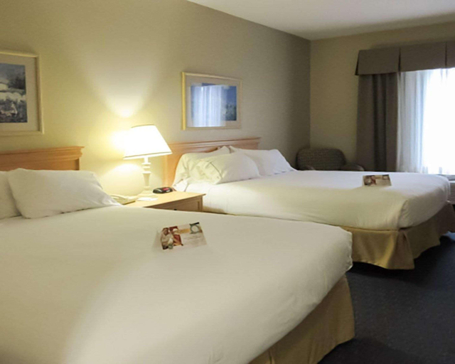 Bedroom 3, Blue Water Inn & Suites, Bw Signature Collection, Onslow