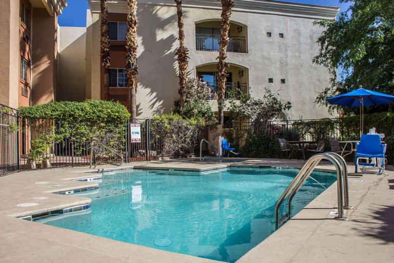 Sport & Beauty 5, Spark By Hilton Glendale Phoenix North, Maricopa