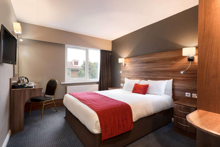 Bedroom 4, Ramada Warwick Kenilworth, Warwickshire