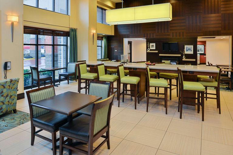 Food & Drinks 5, Hampton Inn & Suites Mt. Vernon Belvoir Alexandria, Fairfax