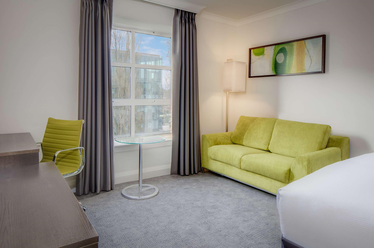 Bedroom 2, Hilton Dublin, Dublin
