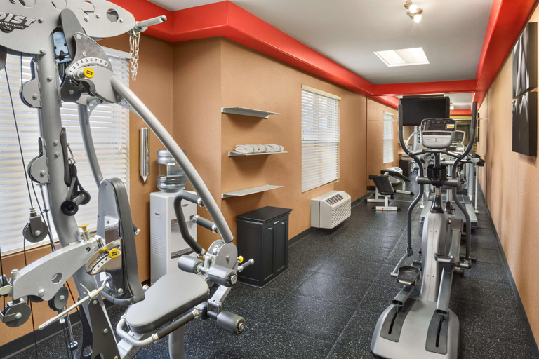 Sport & Beauty 5, Country Inn & Suites Lexington, Fayette