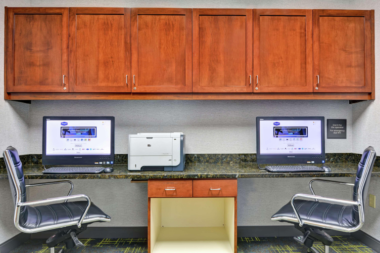 Public Area 2, Hampton Inn & Suites Newark-Harrison-Riverwalk, Hudson