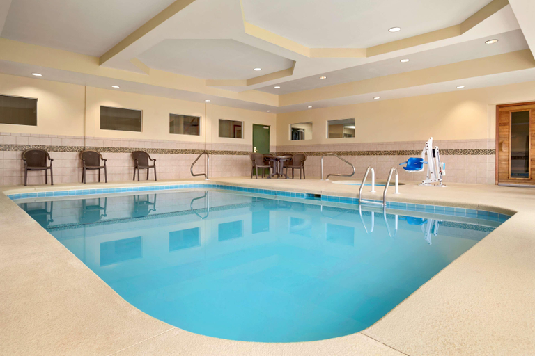 Sport & Beauty 5, Country Inn & Suites Albany, Dougherty