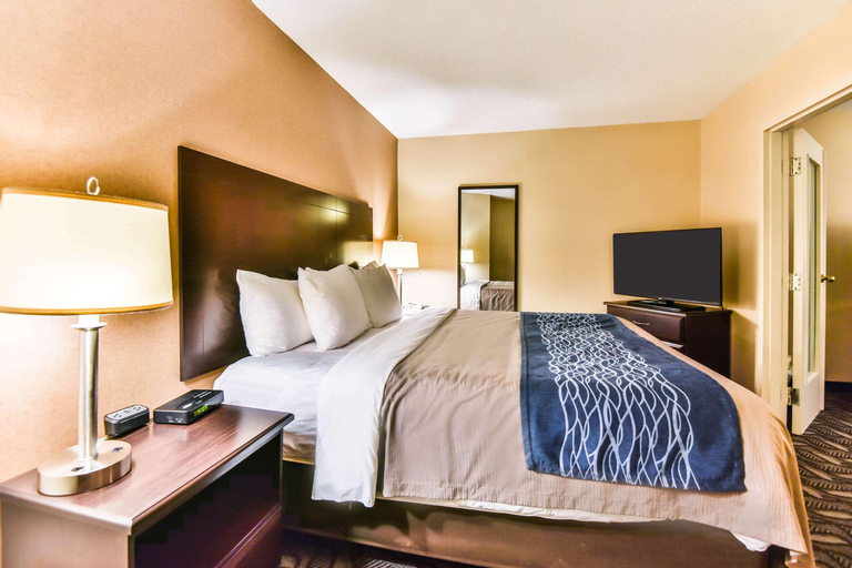 Bedroom 28