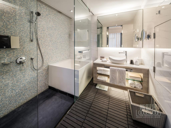 Bathroom 9