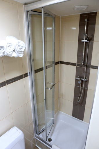 Bathroom 4, Sun Hotel, Bruxelles