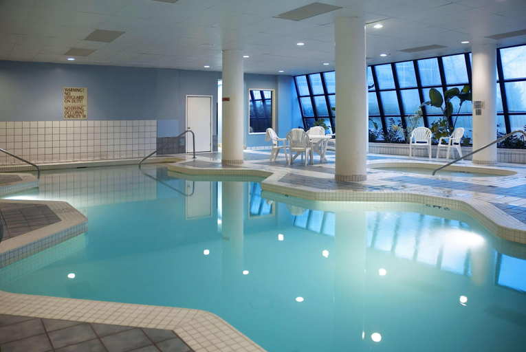 Sport & Beauty 2, Embassy Suites by Hilton Portland Tigard, Washington
