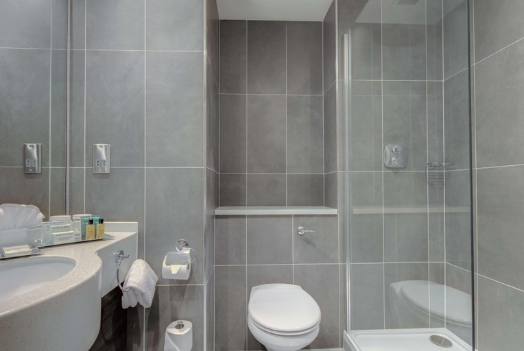 Bathroom 4, Hilton Dublin, Dublin