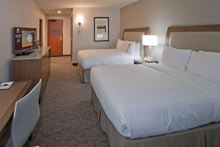 Bedroom 3, DoubleTree by Hilton Los Angeles - Rosemea, Los Angeles
