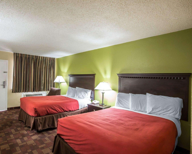 Bedroom 3, Econo Lodge Biltmore, Buncombe