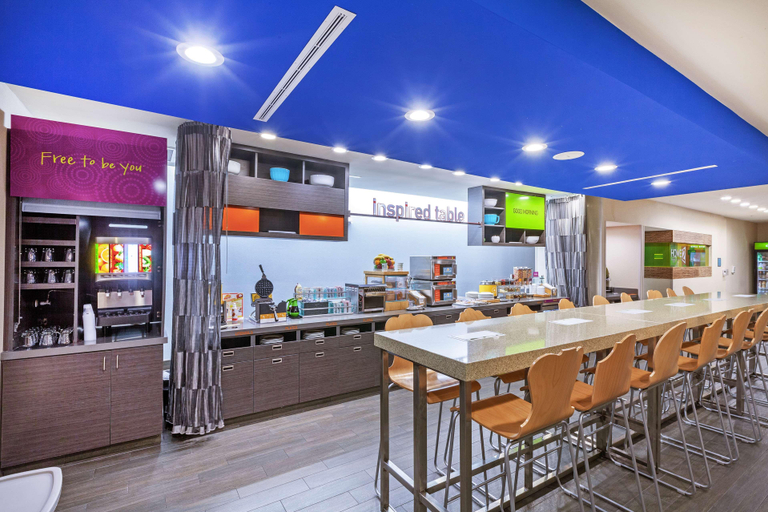 Food & Drinks 5, Home2 Suites by Hilton Gonzales, LA, Ascension
