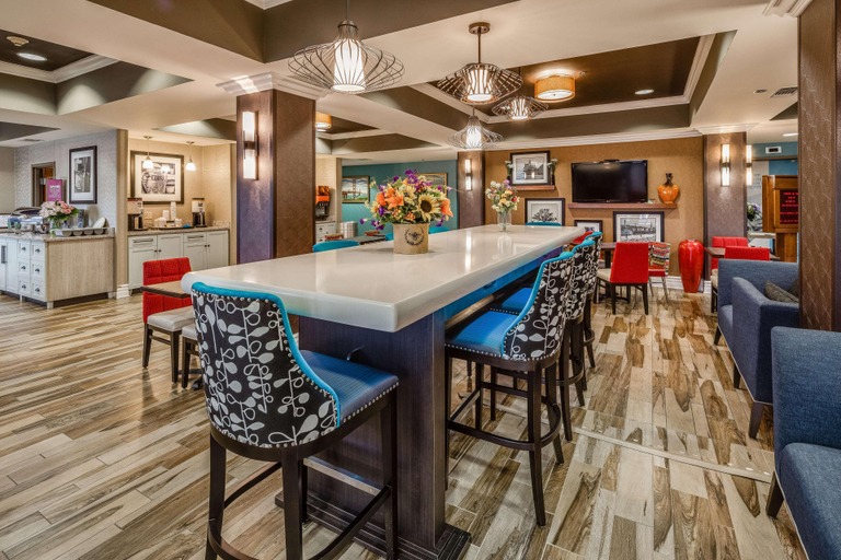 Food & Drinks 5, Hampton Inn San Francisco-Airport, San Mateo