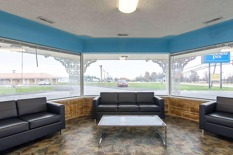 Public Area 3, Highway Inn, Edgar